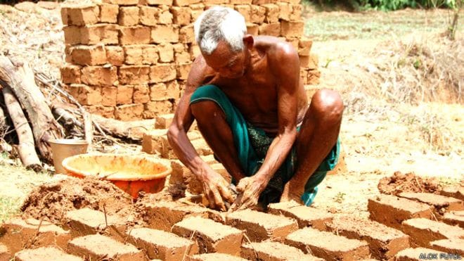5 rupees as compensation to the farmers on crop insurance in Chhattisgarh