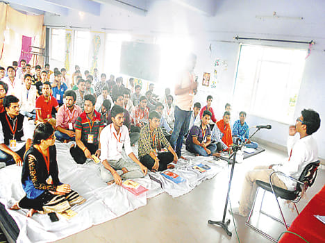 The new coordinator for the Student Council declared 14 districts