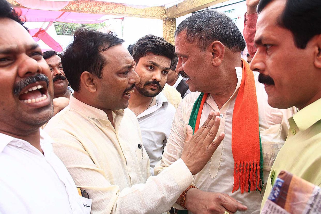 At a public meeting in undisciplined BJP workers appeared