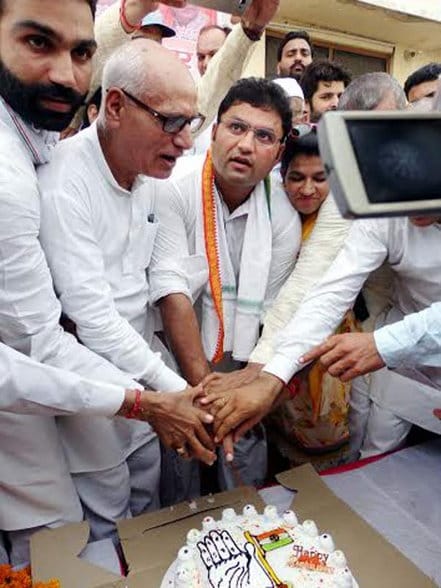 rahul gandhi, rahul gandhi borthday, dishonour of national flag on rahul gandhi birthday