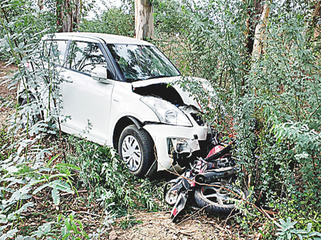 Baba-grandson of car collision killed, father injured