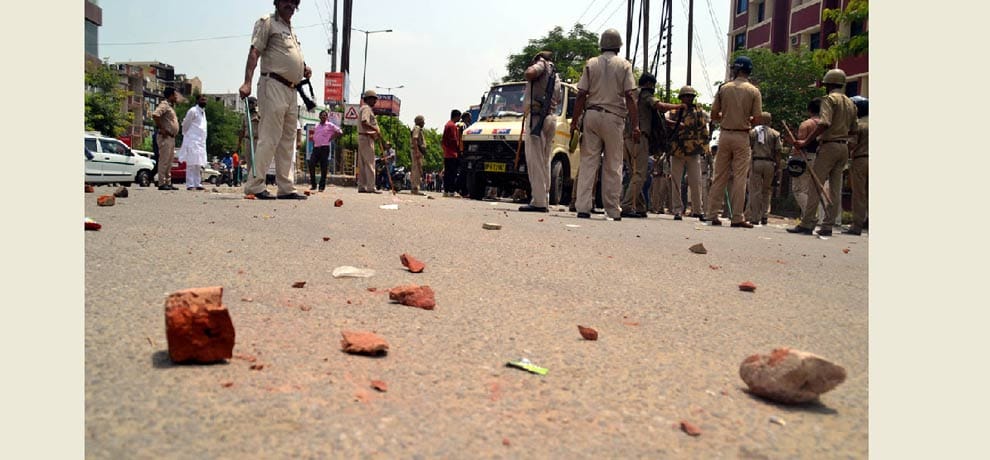 Enraged people dead in a truck loaded its progeny plenty commotion, police baton-niece