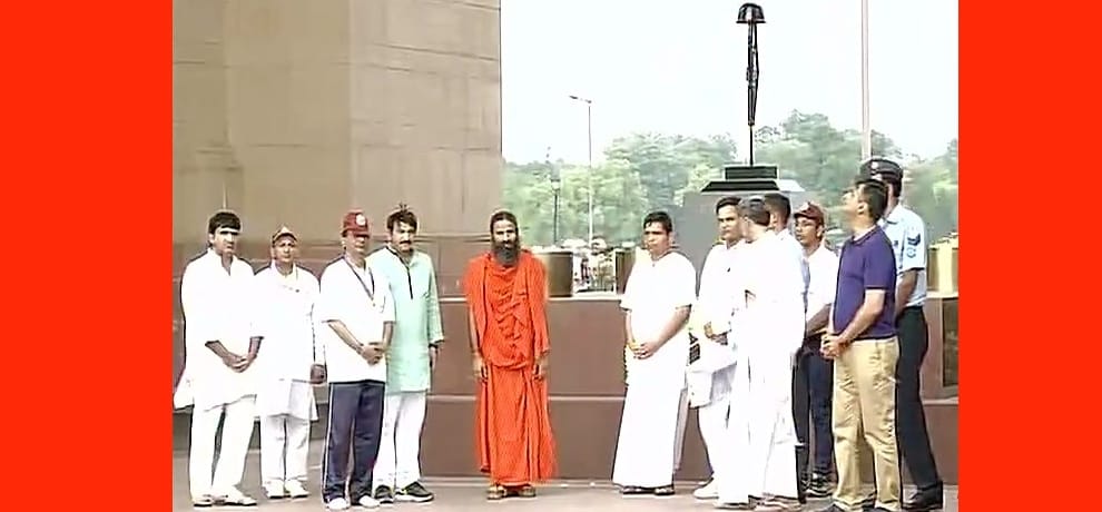 Baba Ramdev Yoga Day arrived at rehearsals, including luminaries present minister