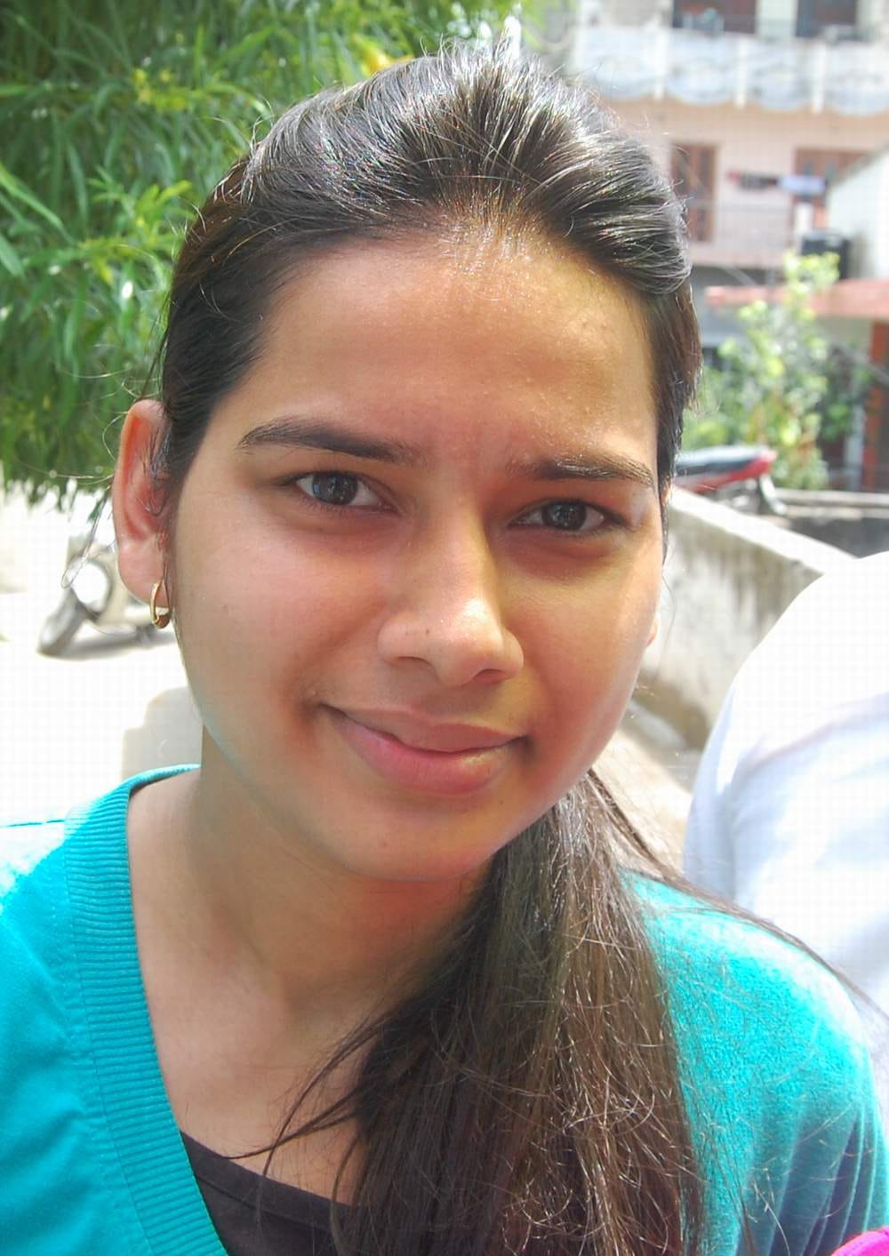 Ayushi's courage saved the lives of family