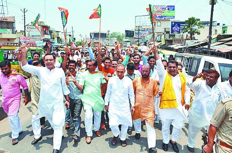 BJP took to the streets against Gokshi