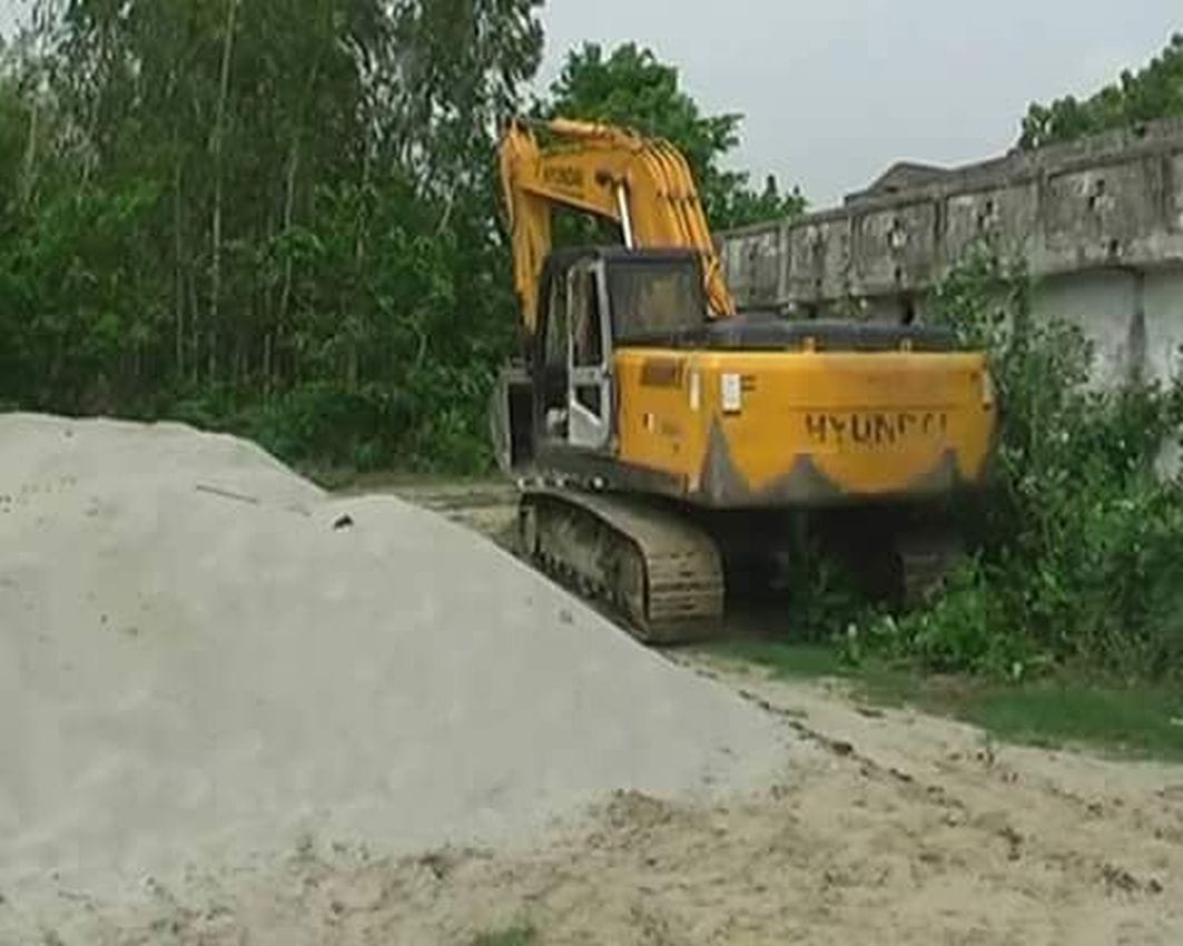Pokland caught engaged in illegal mining