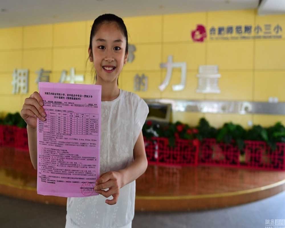 12-year-old genius girl gets admitted to college 