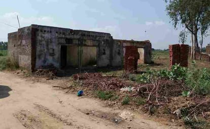 Hindus migrating from Union Minister village