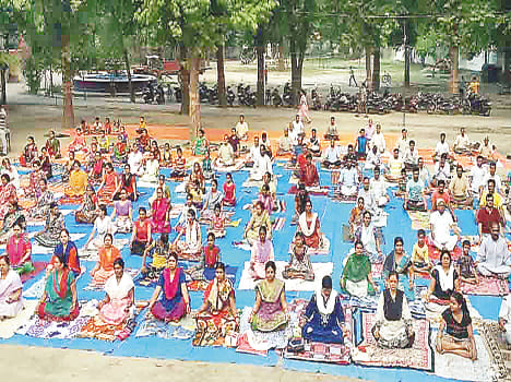 Yoga today and be absorbed District