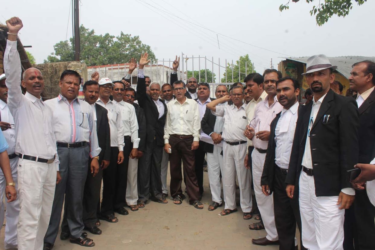 advocates protested against so