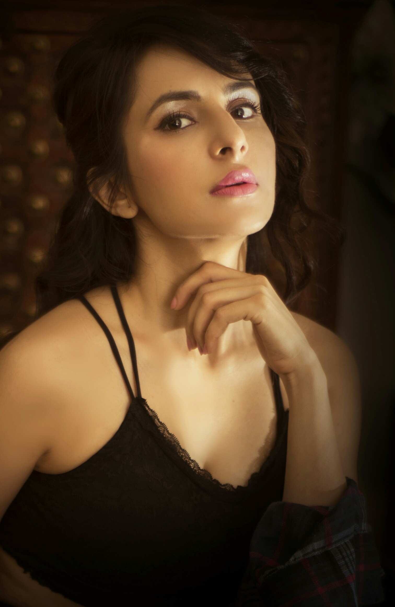 roop durgapal play role in andtv serial gangaa.