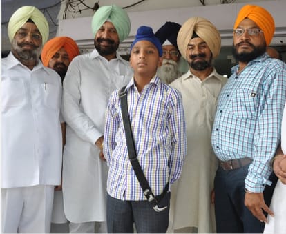 security agency controversial order to sikh student to join modi yoga class in chandigarh