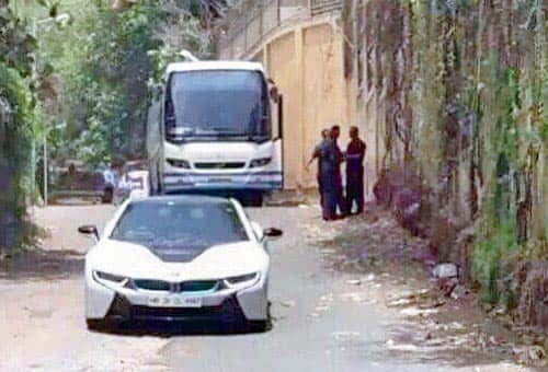 Shah Rukh Khan takes his new BMW i8 for a spin