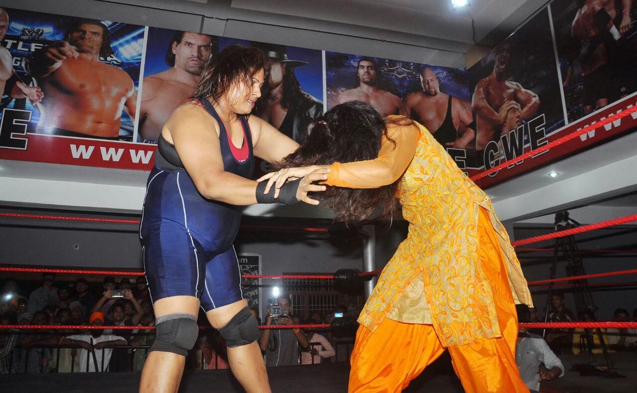 the great khali student bulbul and wrestler kavita fight in photos