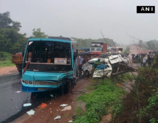 karnataka: 8 student killed in bus van accident