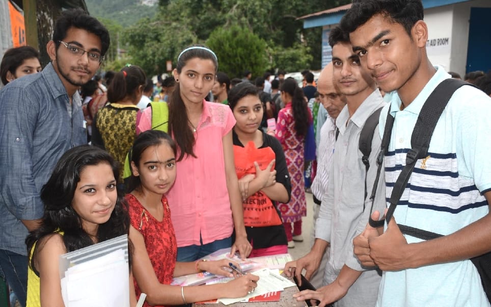 Admission starts in colleges, live photos.