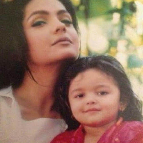 alia bhatt in her childhood