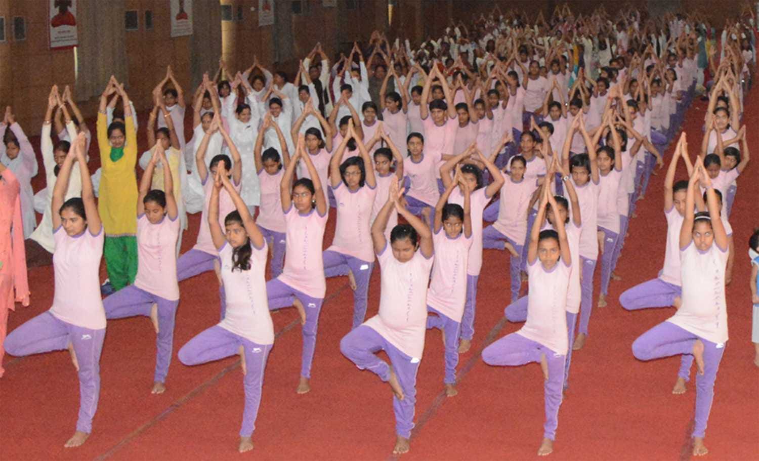 awesome photos on international yoga day