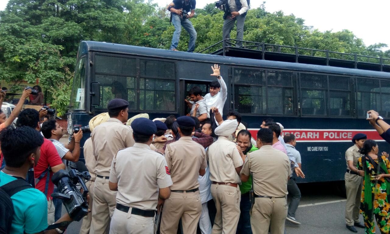 congress protest against pm narendra modi chandigarh visit, leaders in police custody