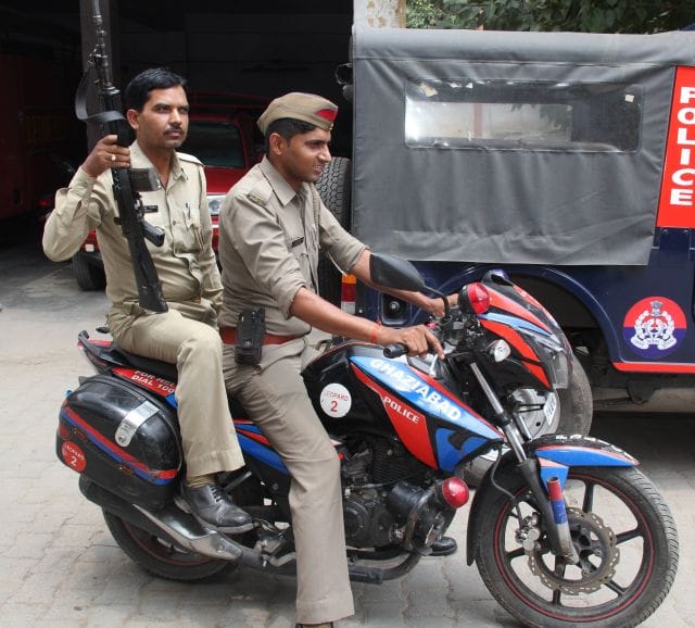 Home Guard soldier picked up by crooks robbing running
