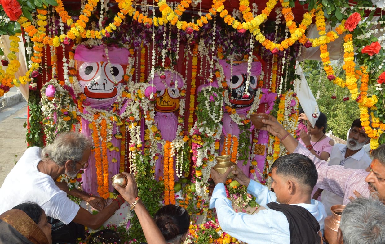 Kashi, fell ill in the bath Jagannath
