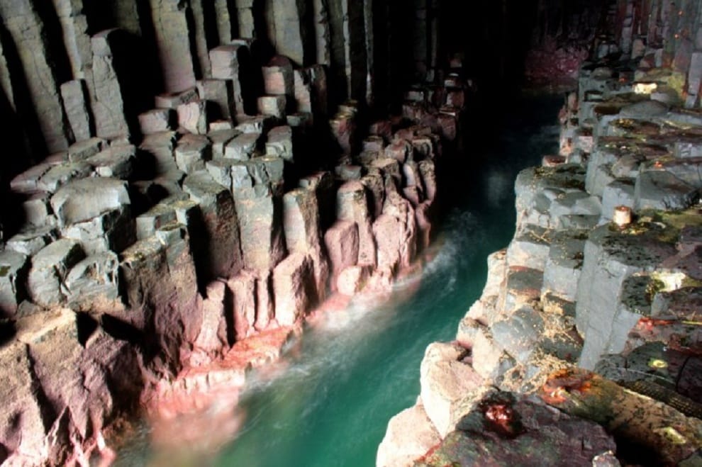 beautiful undrwater fingal’s cave 