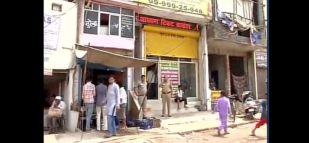 firing at delhi's bhajanpura chowk, 1 dead 3 injured
