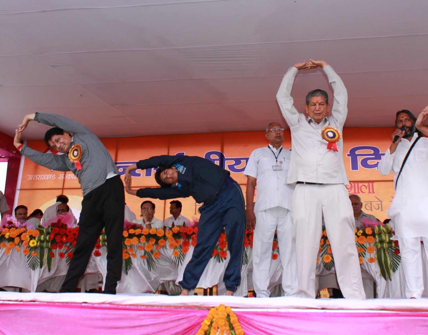 CM harish rawat do yoga on international yoga day