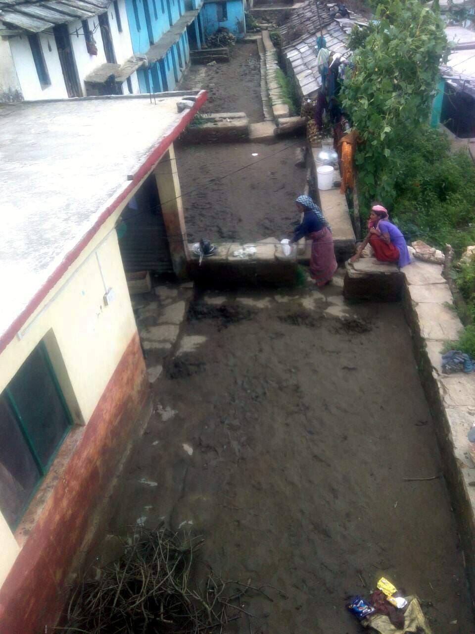 Bijali giri 8 ki maut