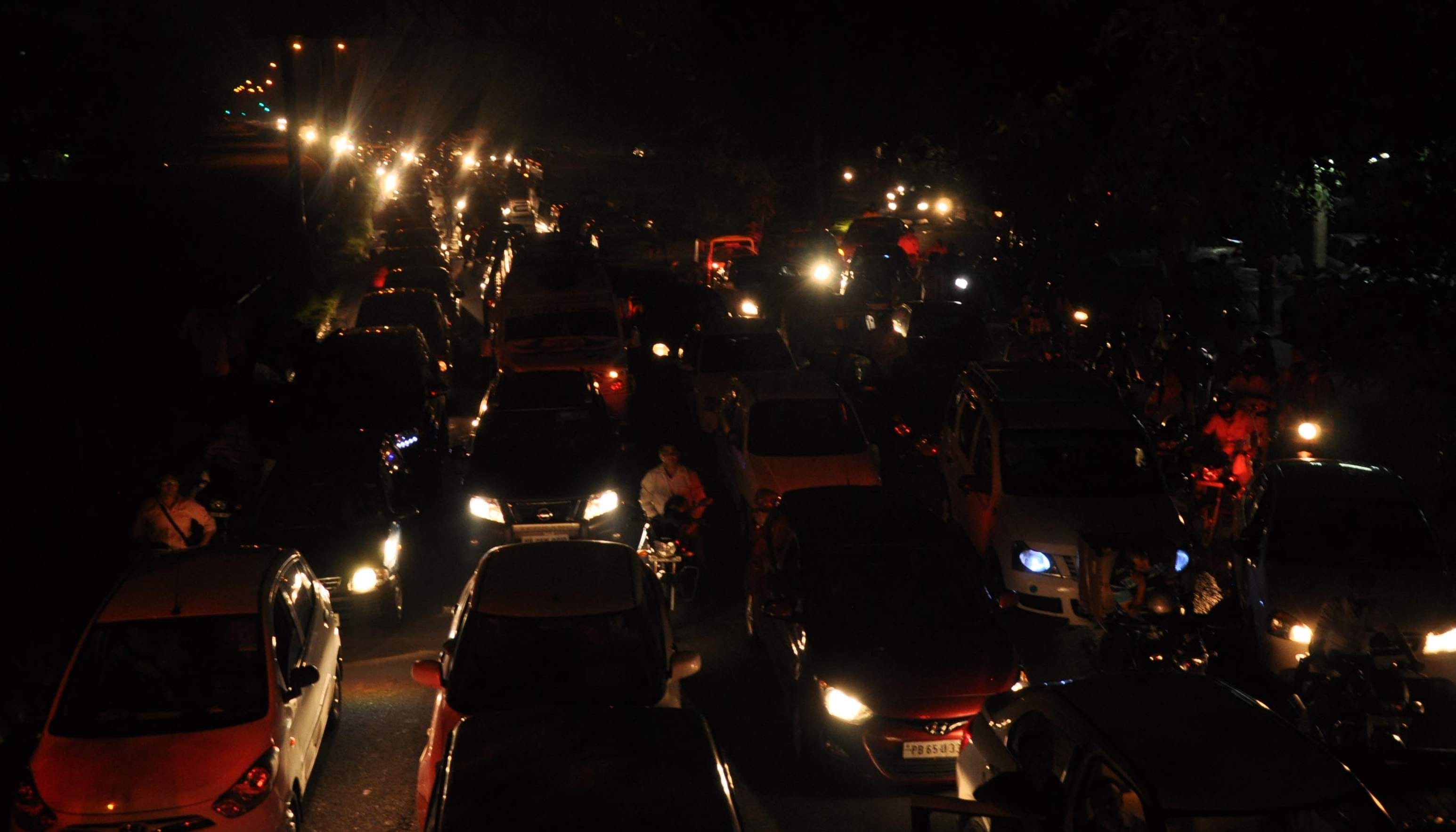 prime minister narendra modi reached chandigarh airport, trafic jam