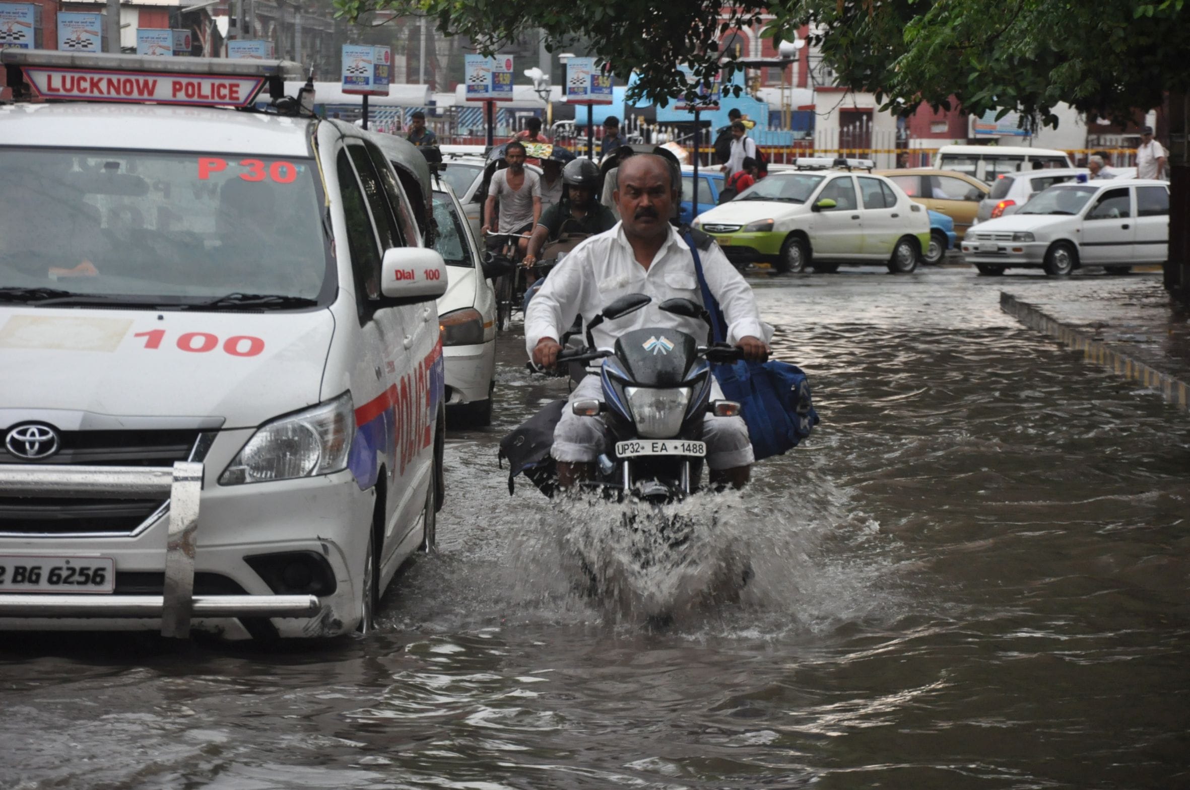 monsoon rain pics of lucknow