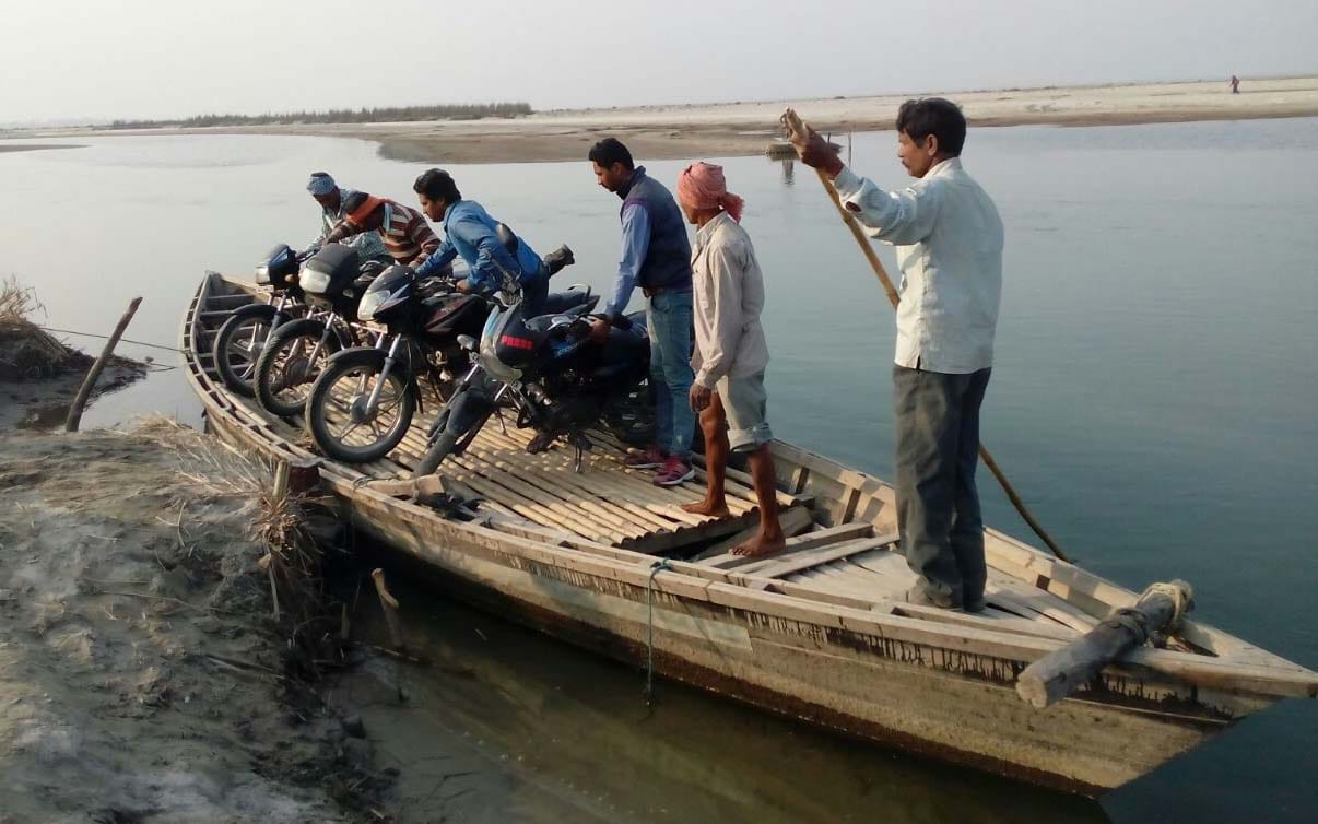 Sharda risen over flood Concerns of residents of the cross