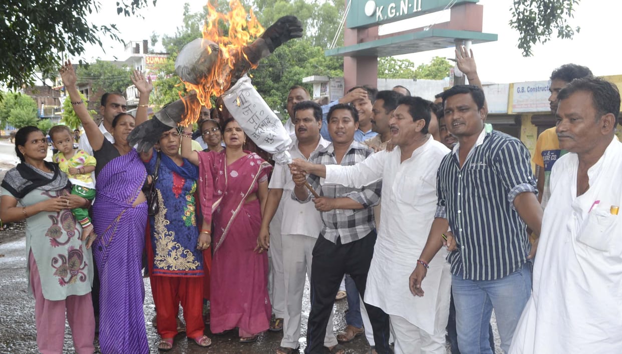 SP activists protesting Blew up the effigy of BJP