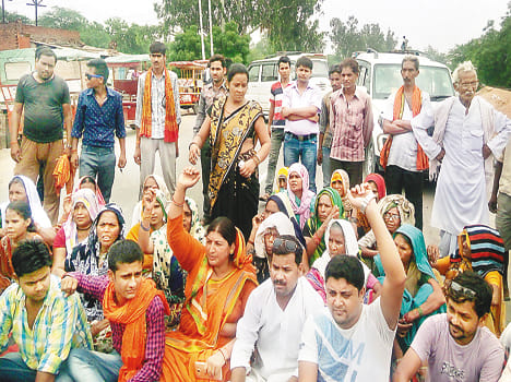 People put the jam to protest power cuts