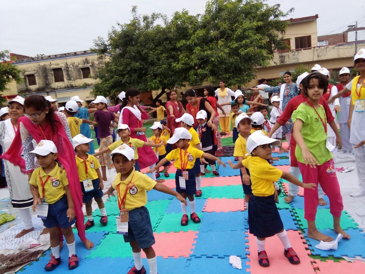lucknow people celebrate international yoga day