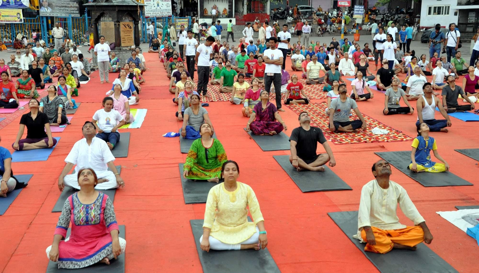 yoga in haridwar and rishikesh on international yoga day