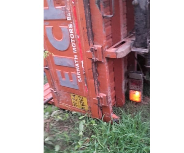 Five died in an accident in Kakori.