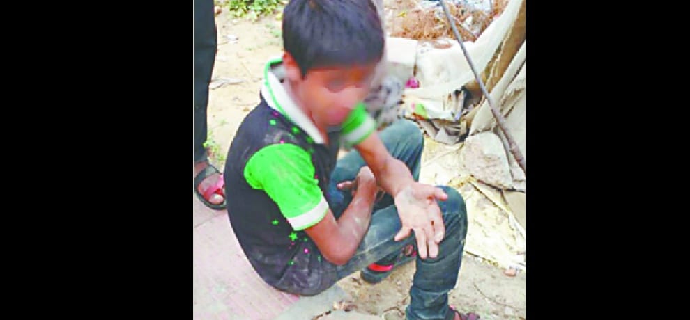 Salaries were drink alcohol on demand, the truck-mounted commotionम