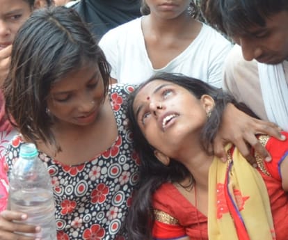seven people died by drowning in Ganga bairaj.