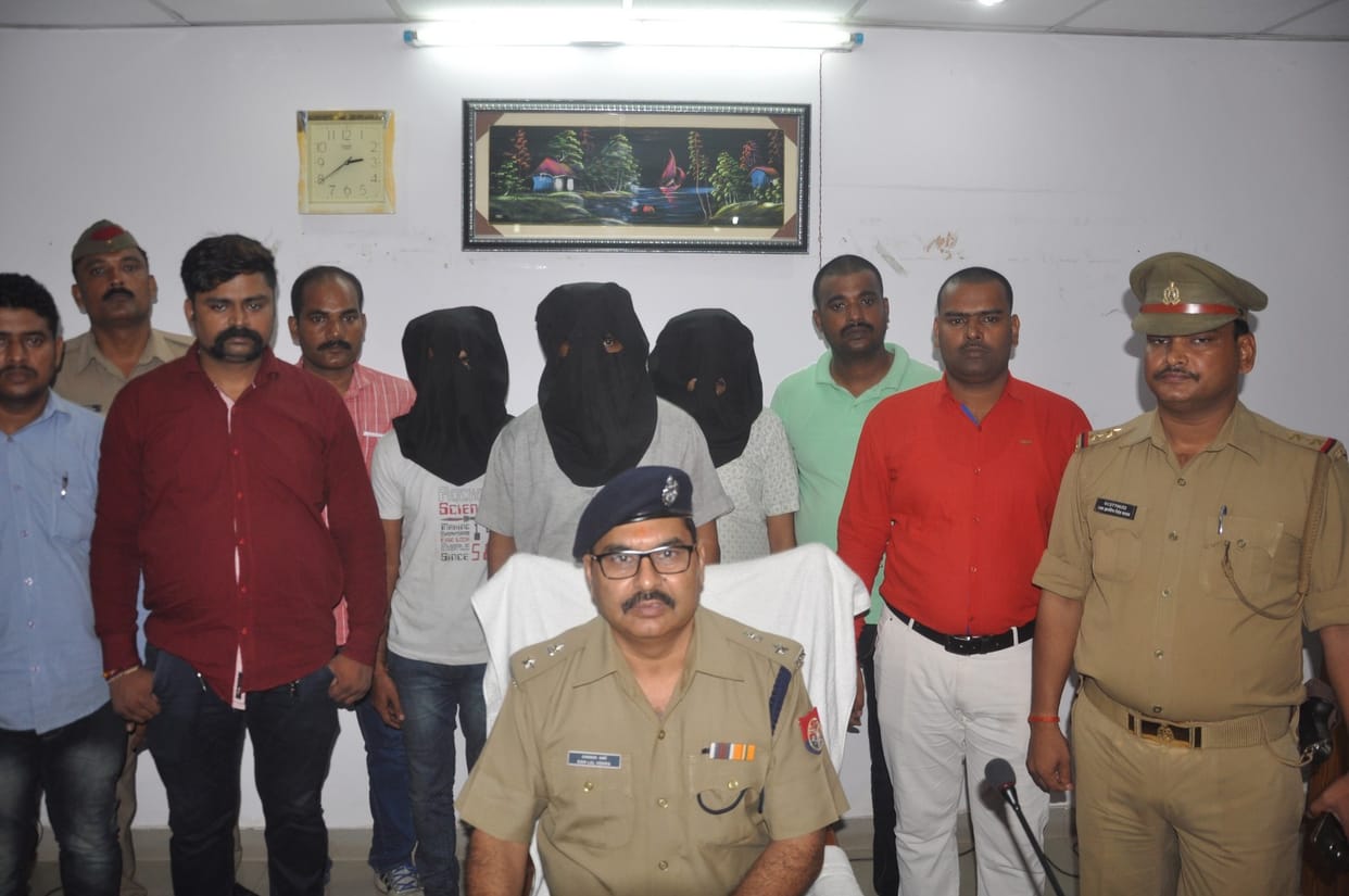 robbers arrested who looted the truck at fourlane