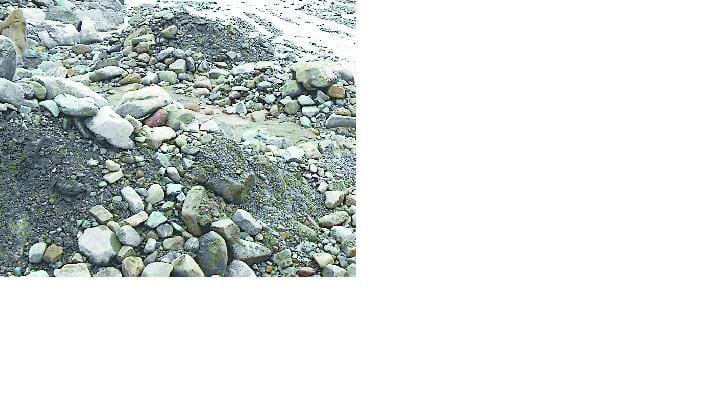 The administration is not permitted without lifting the boulder