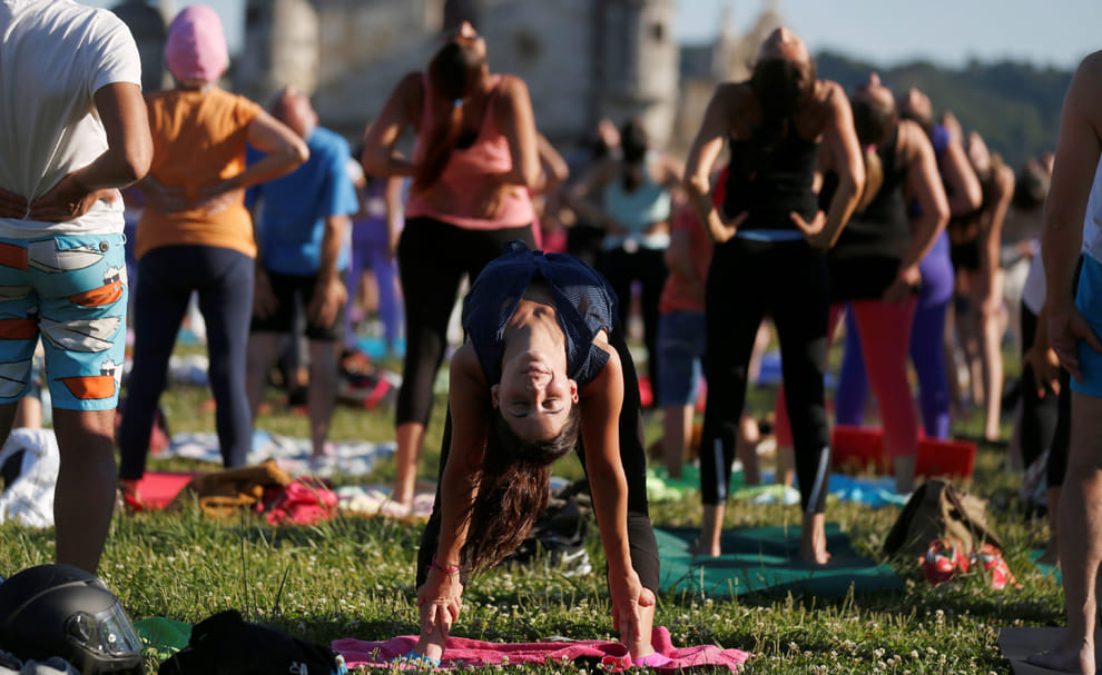 Yoga boom in the world from New York to Sydney 