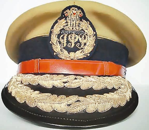 criminals heavy on police