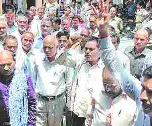 Sangrah Amin will protest