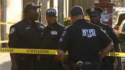 Muslim police officers suspended over beard