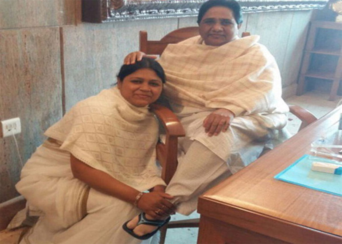 sangeeta chaudhary statement on resignation of swami prasad maurya