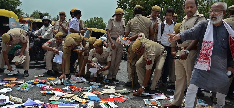 teacher protested against officer