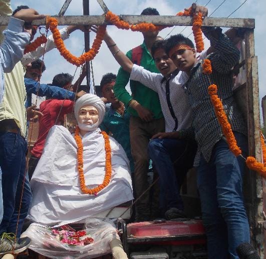 The procession arrived in bhikiyasen