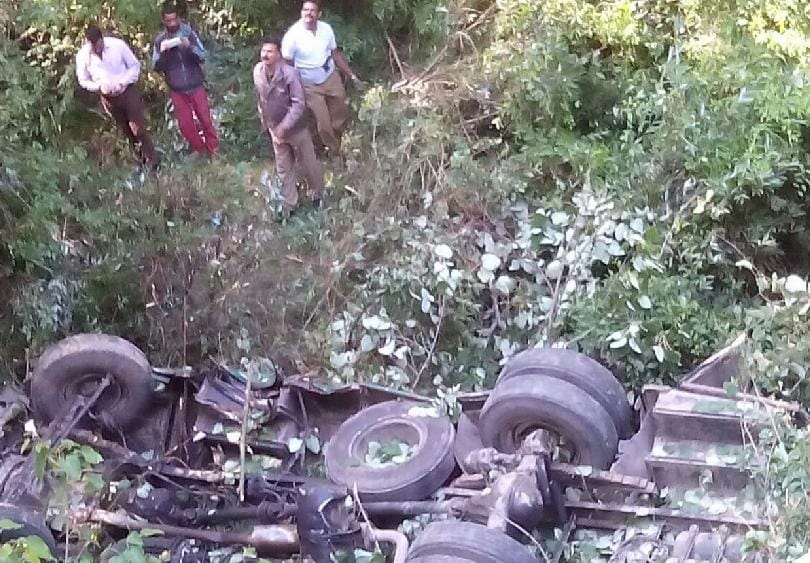 goverenment bus collaps, one died, twenty four injured