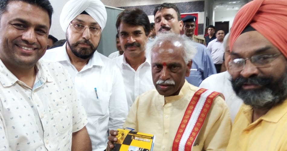 cabinet minister bandaru dattatrey visit esi hospital at ramdarbar chandigarh